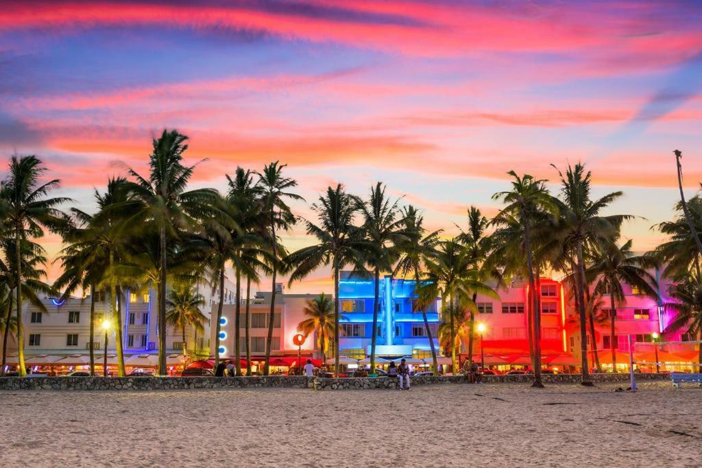 Two Bedroom Two Bath Apartment 2 Block To Beach Miami Beach Exteriör bild